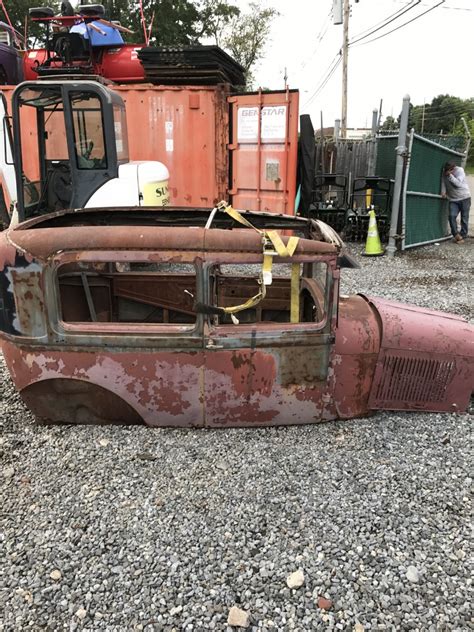 model a ford salvage bodies